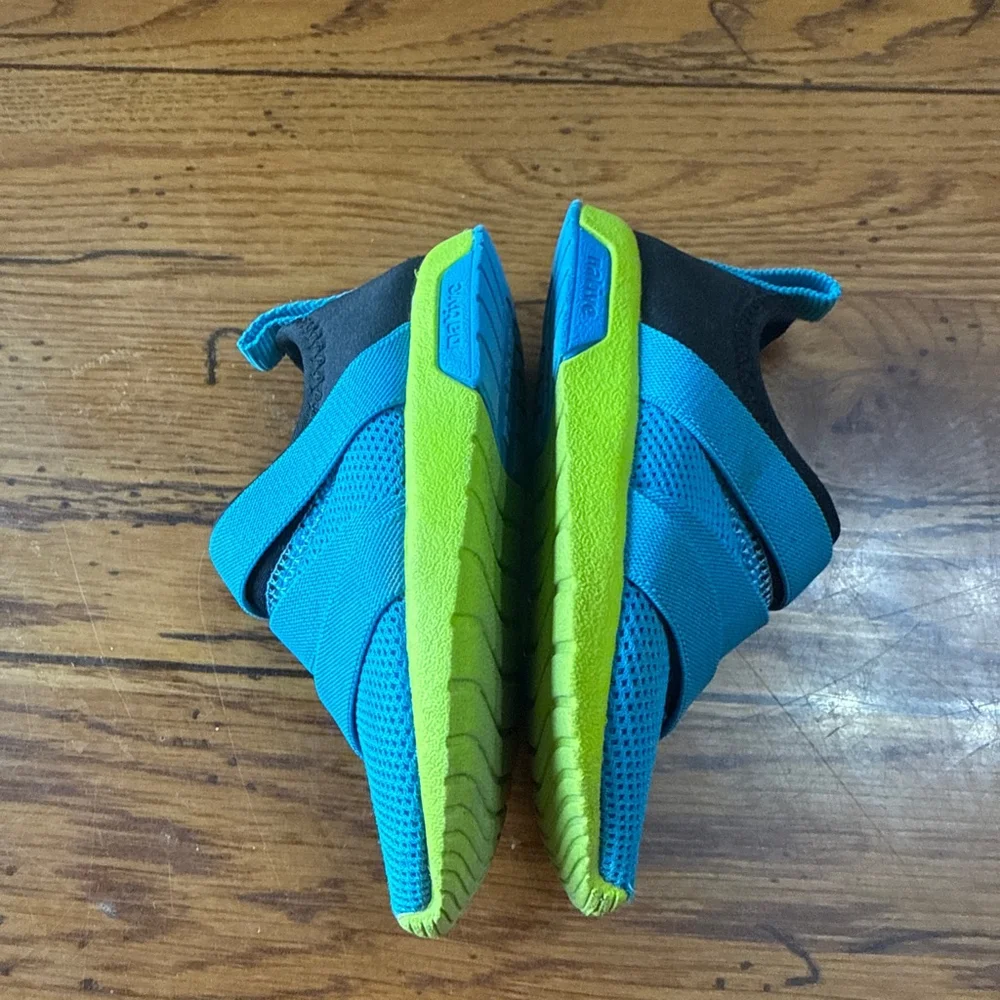 Native shoes toddler size 7